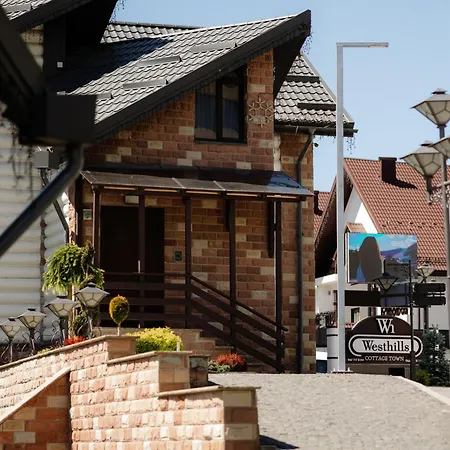 Westhills Cottage Town & Spa-2
